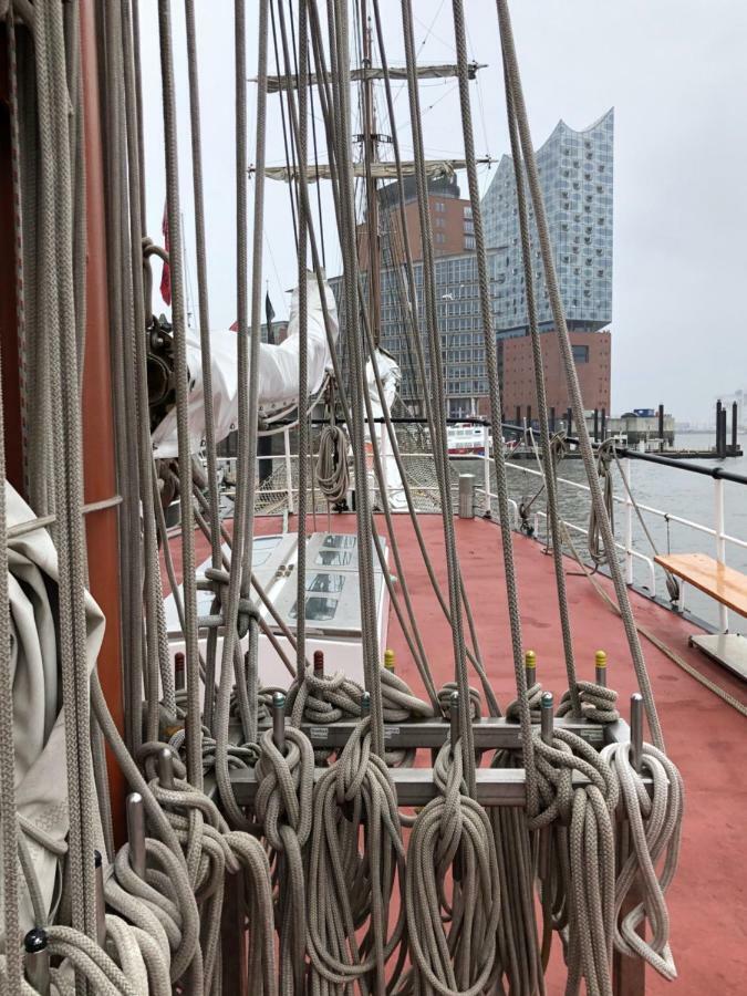מלון המבורג Segelschiff Loth Lorien מראה חיצוני תמונה
