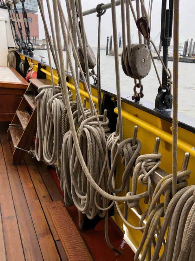 מלון המבורג Segelschiff Loth Lorien מראה חיצוני תמונה